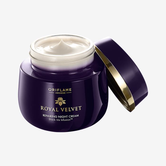 Oriflame Royal Velvet Repairing Night Cream with Black Iris infusion™