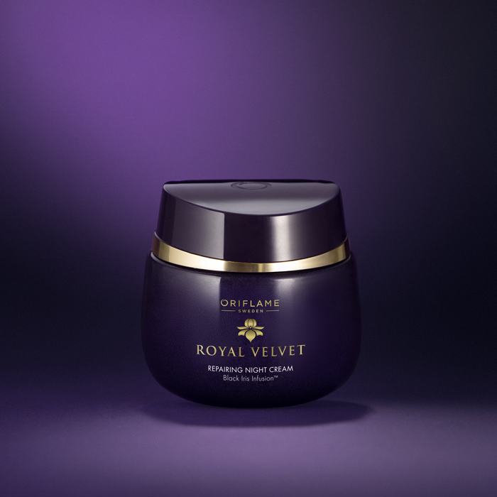 Oriflame Royal Velvet Repairing Night Cream with Black Iris infusion™